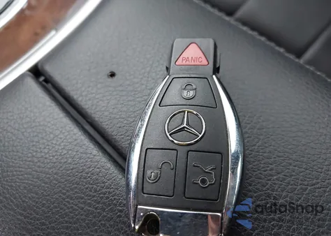 2017 Mercedes-Benz C 300 из США, поврежденный, VIN WDDWF4JB6HR261386